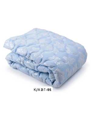 мелко-стеганое всесезонное одеяло. Наполнитель: заменитель лебяжьего пуха (силиконизированное волокно) Размер: 1.5 сп - 150×210 см