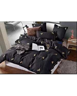 Комплект постельного белья с готовым одеялом Home aesthetic. Ткань: Сатин Люкс Наполнитель одеяло: Шелк и Микрогель Плотность ткани: 150гр(возможно замена на похожее)