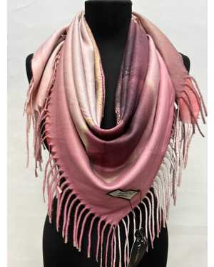 ПЛАТОК СОСТАВ: 100% CASHMERE РАЗМЕР: 110*110 CM