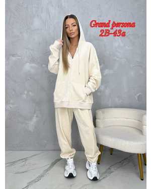 Женский костюм. Ткань: Велюр ( высший сорт) Размеры: 2XL(50-52),3XL (54-56),4XL-(58-60),5XL(62-64)