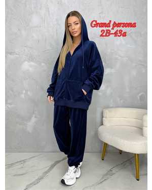 Женский костюм. Ткань: Велюр ( высший сорт) Размеры: 2XL(50-52),3XL (54-56),4XL-(58-60),5XL(62-64)