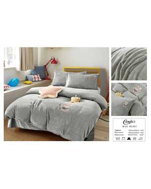 Комплект постельного белья с готовым одеялом от фирмы CANDIE’S. Ткань : Велюр(возможно замена на похожее)