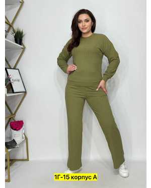 Женский костюм. Ткань лапша