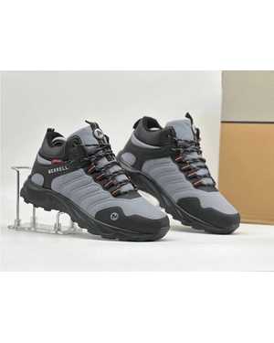 Мужские кроссовки зимние В размер