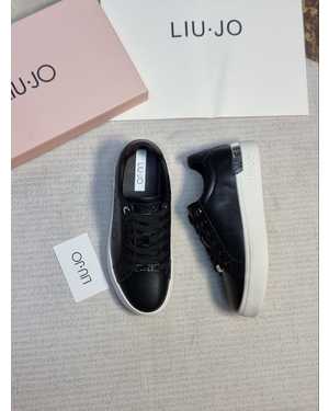 Женские кроссовки Качество PREMIUM В комплекте: коробка, пакет и документы