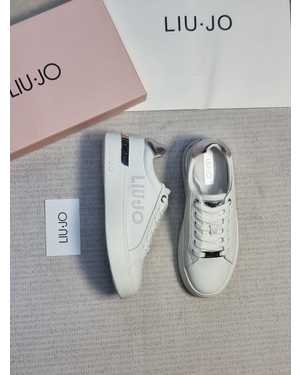 Женские кроссовки Качество PREMIUM В комплекте: коробка, пакет и документы