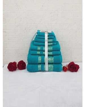 Комплект из восьми полотенец VERSACE Материал: Махра Состав: 100% хлопок Плотность: 400г/м2. Размер: 70*130 СМ- 2 шт, 50*80 СМ- 2 шт, 30*60 СМ - 2 шт, 30*30 СМ - 2 шт