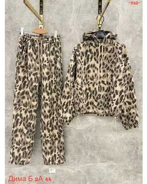 ЖЕНСКИЙ КОСТЮМ ТКАНЬ МЕХ