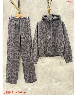 ЖЕНСКИЙ КОСТЮМ ТКАНЬ МЕХ