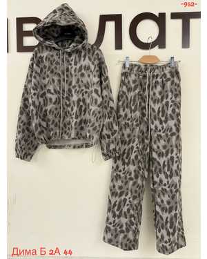 ЖЕНСКИЙ КОСТЮМ ТКАНЬ МЕХ