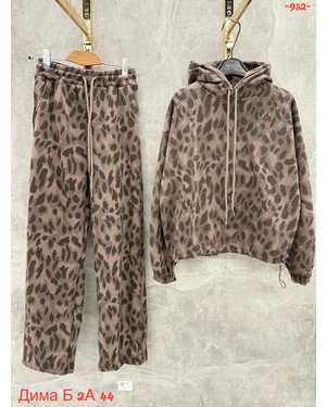 ЖЕНСКИЙ КОСТЮМ ТКАНЬ МЕХ