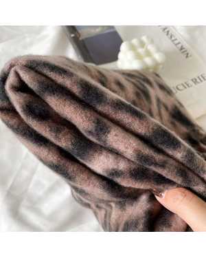 ПАЛАНТИН СОСТАВ: 100% КАШЕМИР РАЗМЕР: 75*180 CM