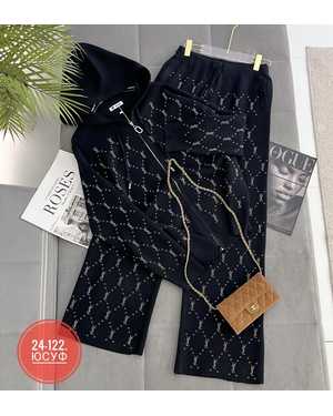 ЖЕНСКИЙ КОСТЮМ ТКАНЬ КАШЕМИР С СТРАЗАМИ