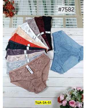 Женские трусики. Состав: полиамид, эластан. В упаковке 6шт один размер разные цвета