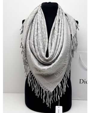 ПЛАТКИ СОСТАВ: 65% КАШЕМИР;35% ШЕЛК РАЗМЕР: 120Х120СМ