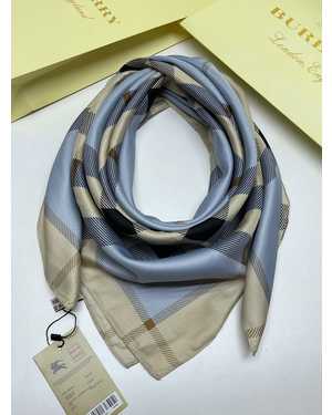 ПЛАТКИ СОСТАВ: 100% ШЕЛК РАЗМЕР: 100Х100