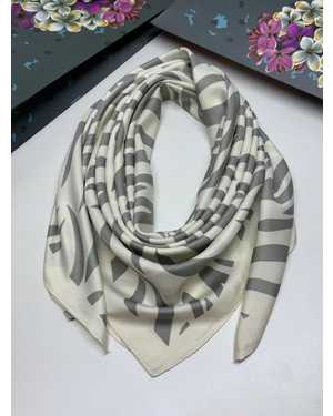 ПЛАТКИ СОСТАВ: 100% ШЕЛК РАЗМЕР: 100Х100