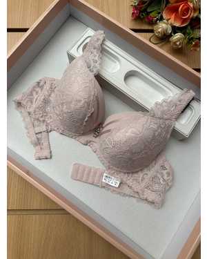 Женский бюстгальтер с пуш ап (4.D)