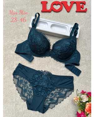 Женский комплект нижнего белья