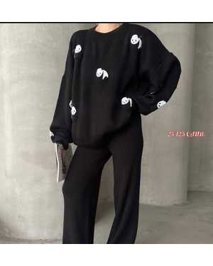 ЖЕНСКИЙ КОСТЮМ ТКАНЬ МАШИННАЯ ВЯЗКА