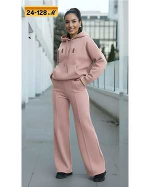 ЖЕНСКИЙ КОСТЮМ ТКАНЬ ТРОЁ НИТКА С НАЧЁСОМ