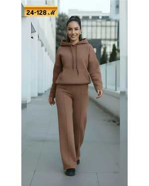 ЖЕНСКИЙ КОСТЮМ ТКАНЬ ТРОЁ НИТКА С НАЧЁСОМ