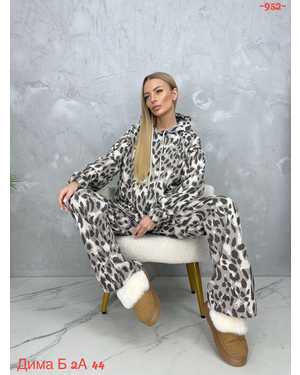 ЖЕНСКИЙ КОСТЮМ ТКАНЬ МЕХ
