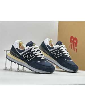 Мужские кроссовки на зиму в размер