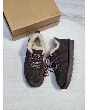 Женские кроссовки на зиму Маломерки на размер Качество PREMIUM В комплекте: коробка