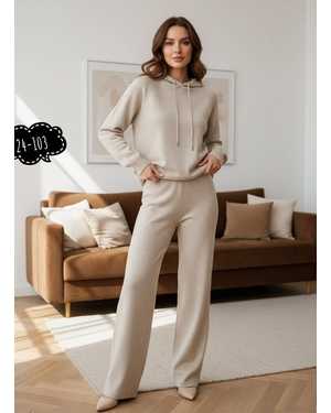 ЖЕНСКИЙ КОСТЮМ ДВОЙКА ТКАНЬ ФАБРИЧНЫЙ ВЯЗАНЫЙ