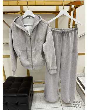 Женский костюм Размер: 42/46 Фабричный Китай