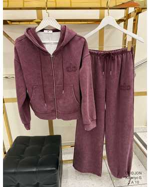 Женский костюм Размер: 42/46 Фабричный Китай