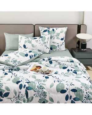 Комплект постельного белья с готовым одеялом от фирмы Candie's. Вид ткани: Сатин Хлопок Наполнитель одеяло: 100% шелк Тусса(возможно замена на похожее)