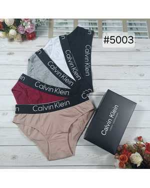 Женские трусики. В упаковке 5 шт один размер разные цвета