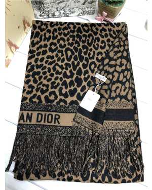 ПАЛАНТИН СОСТАВ: 65% КАШЕМИР 35% ШЕЛК РАЗМЕР: 70*190 CM