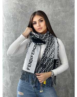 ШАРФ СОСТАВ: 65% КАШЕМИР, 35% ШЕЛК РАЗМЕР: 40*180 CM