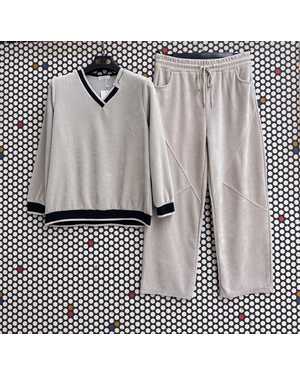 ЖЕНСКИЙ КОСТЮМ ТКАНЬ 95% СОТОН + 5% ПОЛИЭСТЕР