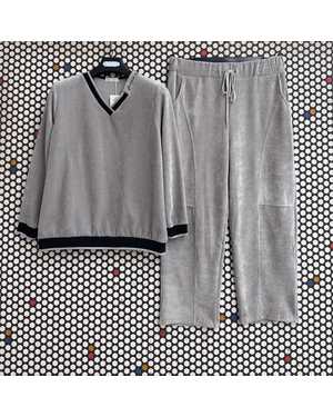 ЖЕНСКИЙ КОСТЮМ ТКАНЬ 95% СОТОН + 5% ПОЛИЭСТЕР