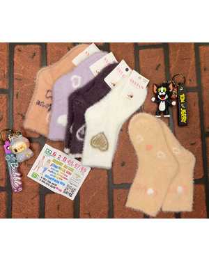 ДЕТСКИЕ НОСКИ 10 ПАР СОСТАВ: ШЕРСТЬ ЛАМЫ 85%, ПОЛИАМИД 15% ВОЗРАСТ: 3-8 ЛЕТ РАЗМЕР: РАЗМЕР: 3-4, 5-6, 7-8