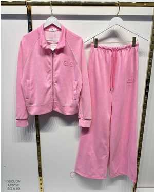 ЖЕНСКИЙ КОСТЮМ