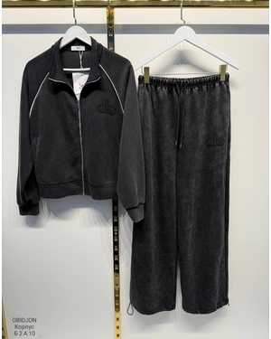 ЖЕНСКИЙ КОСТЮМ