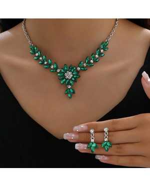 комплект ожерелье и сережки