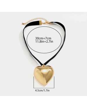 Короткое ожерелье сердечком