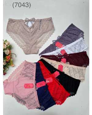 Женские трусики. В упаковке 6шт один размер, разные цвета