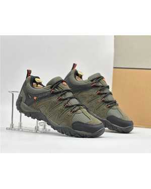 Мужские кроссовки на зиму в размер