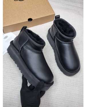 Женские угги на зиму в размер Качество PREMIUM В комплекте: коробка и документы