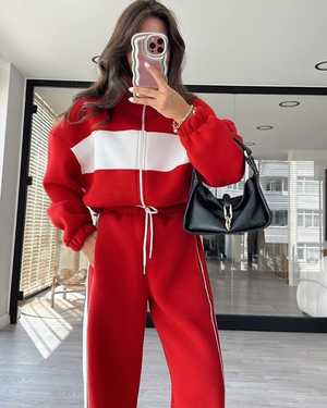 ЖЕНСКИЙ КОСТЮМ ДВОЙКА В РАЗМЕР ТКАНЬ ТРЁХНИТКА НА ФИЛИСЕ