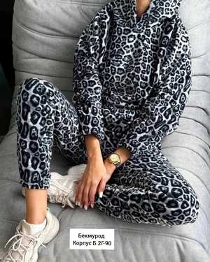 ЖЕНСКИЙ КОСТЮМ ДВОЙКА В РАЗМЕР ТКАНЬ ДВУХСТОРОНЫЙ ФЛИСС