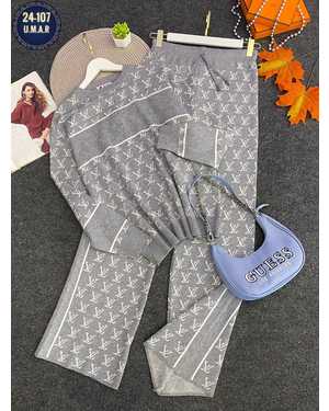 ЖЕНСКИЙ КОСТЮМ ДВОЙКА ТКАНЬ КАШЕМИР С СТРАЗАМИ