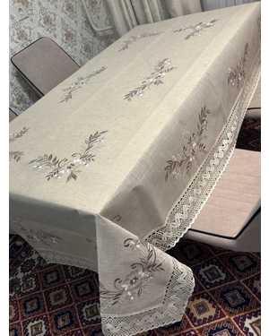 Скатерть лён с вышивкой. Размер 150 на 220см